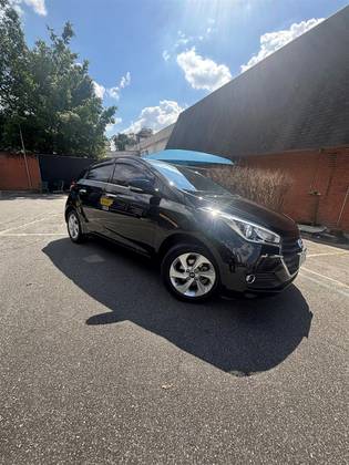 HYUNDAI HB20 1.6 PREMIUM 16V FLEX 4P AUTOMÁTICO HYUNDAI HB20 1.6 PREMIUM 16V FLEX 4P AUTOMÁTICO